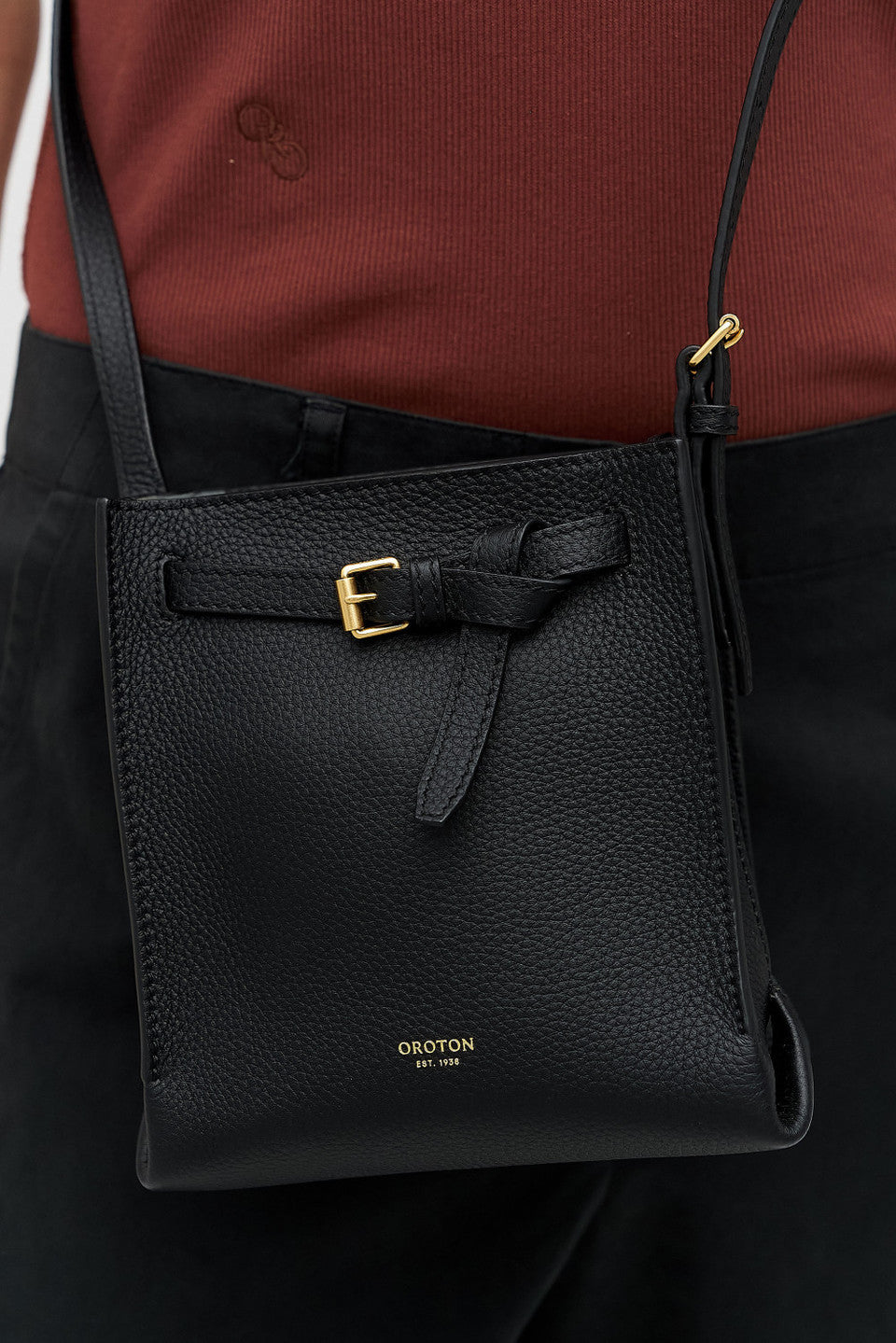 Margot tiny bucket bag black