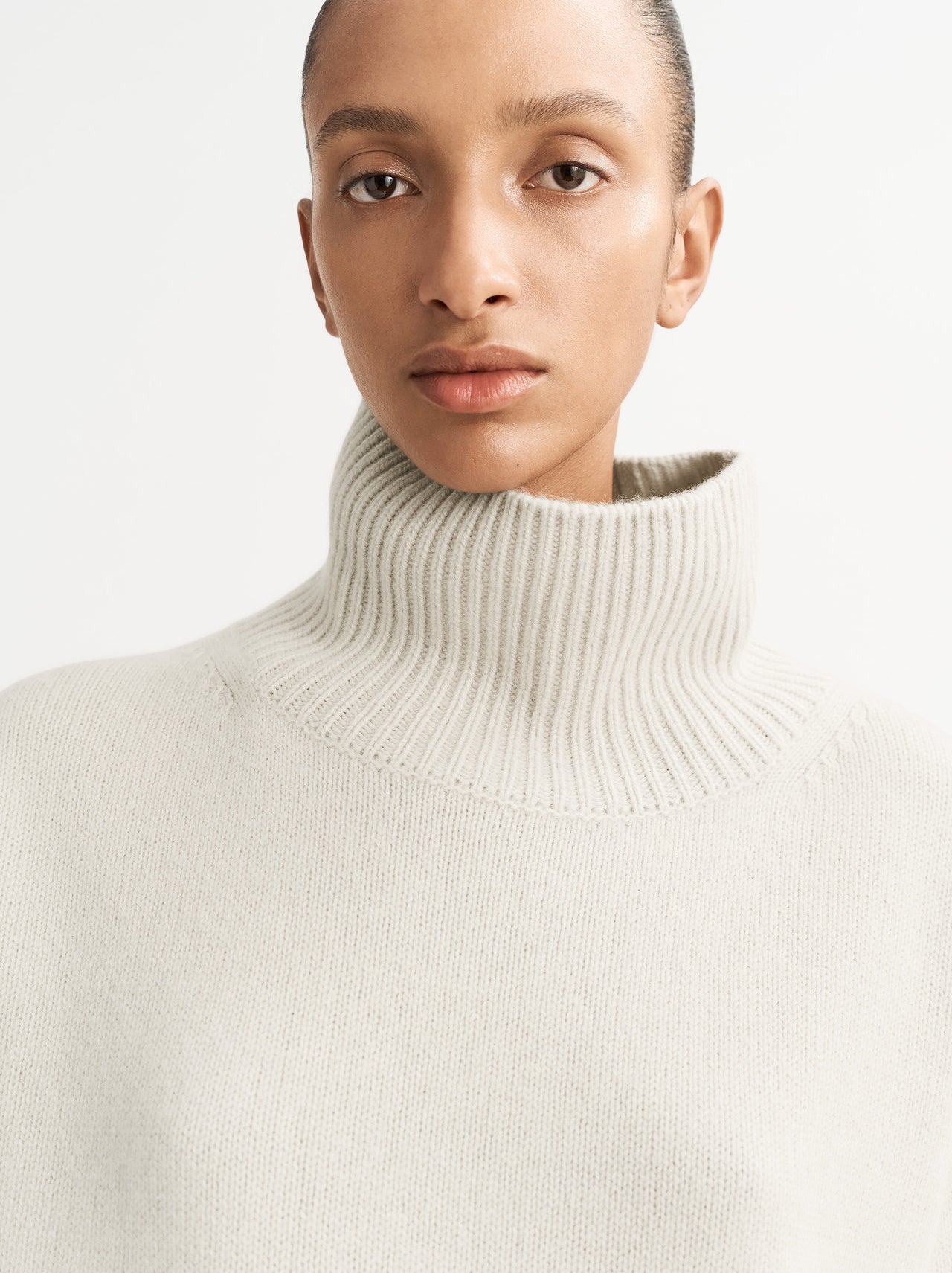 Boyfriend turtleneck in chalk
