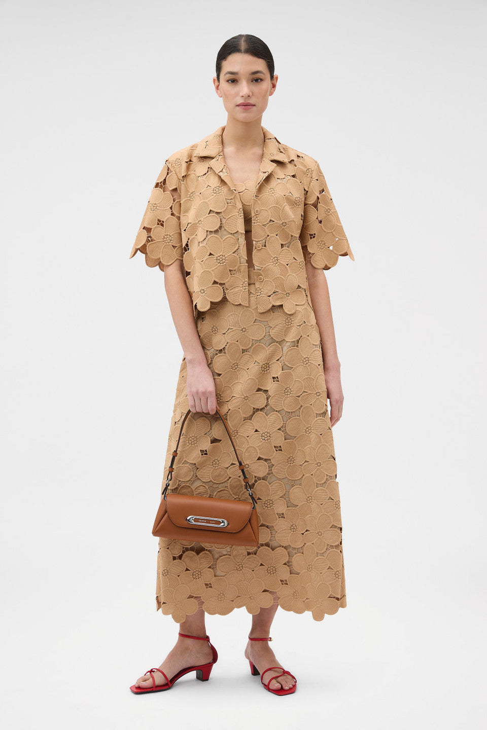 Poppy lace crop shirt camel