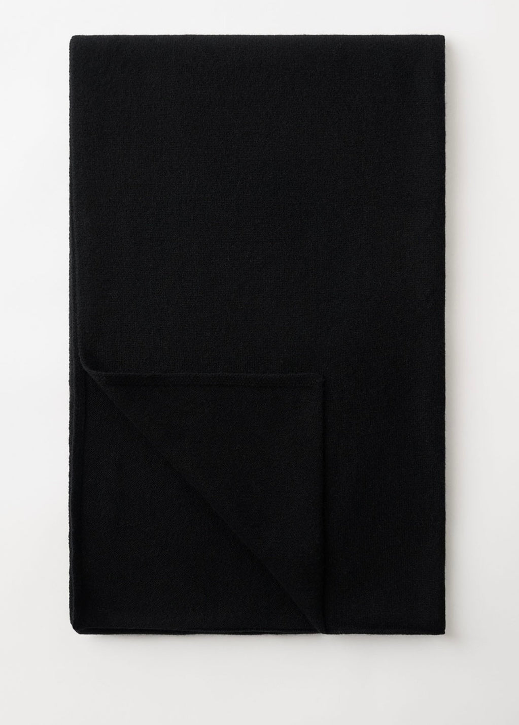 Knitted cashmere scarf black