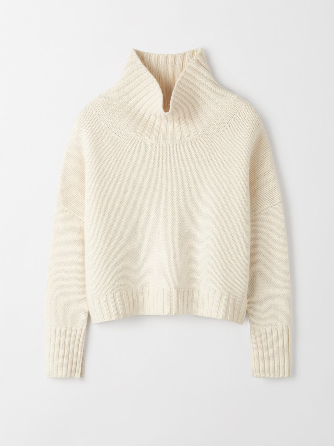 Girlfriend turtleneck feather white