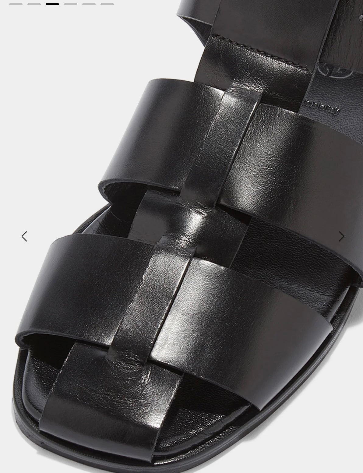 Whit sandal black