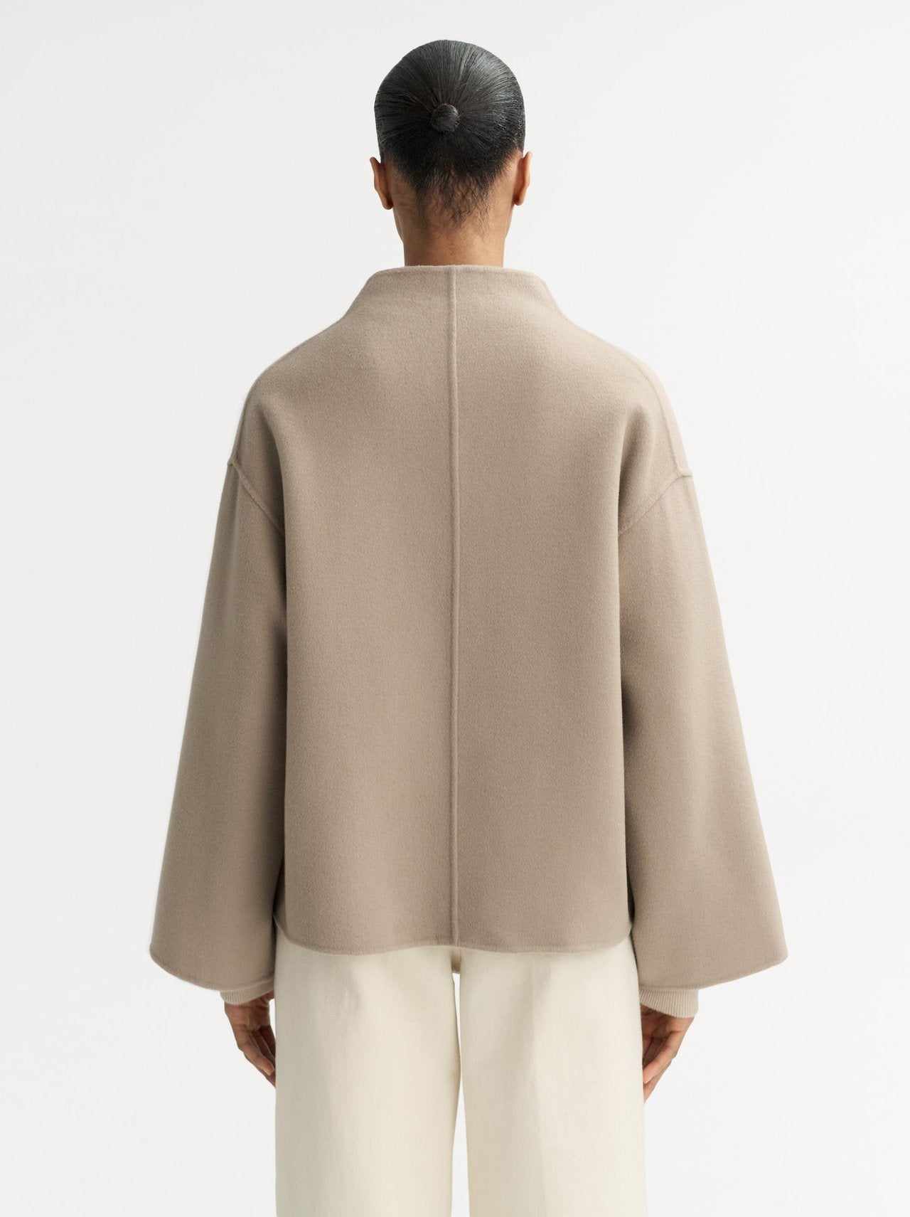 Short jacket dark sand
