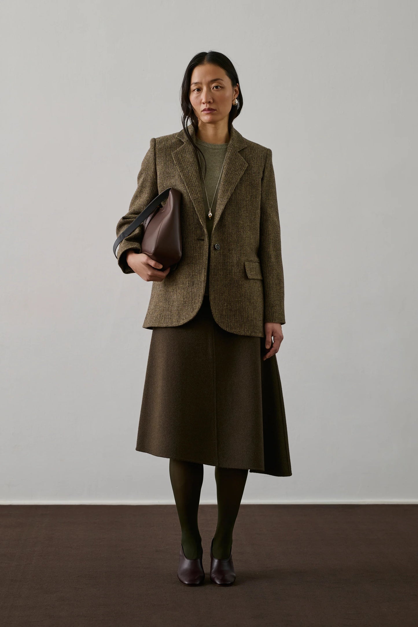 Serves jacket brown beige
