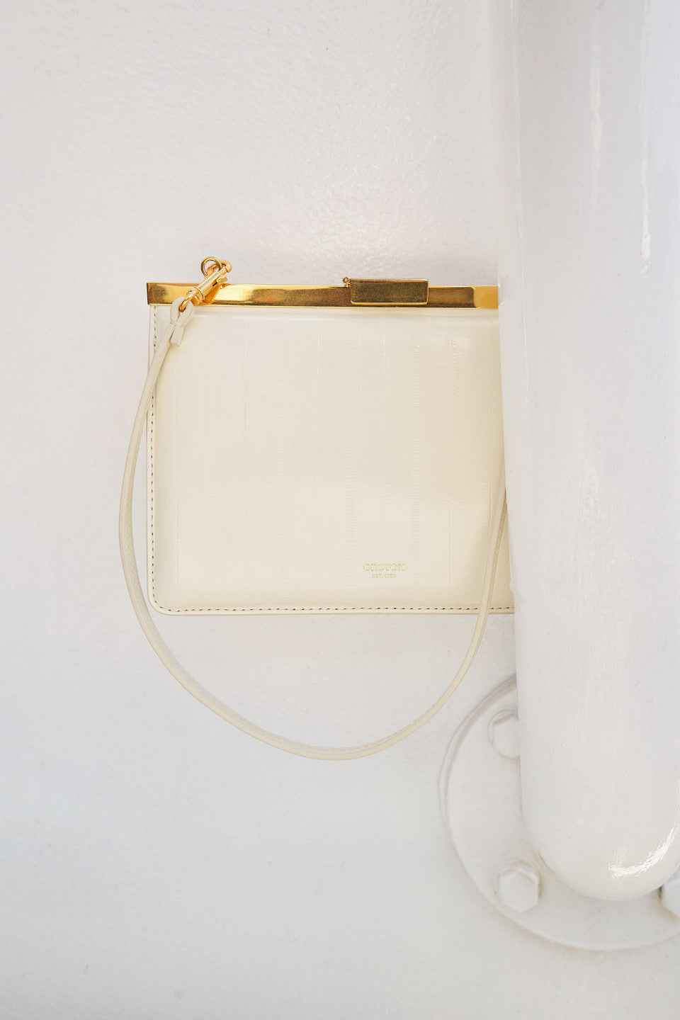 Icon clutch clotted cream