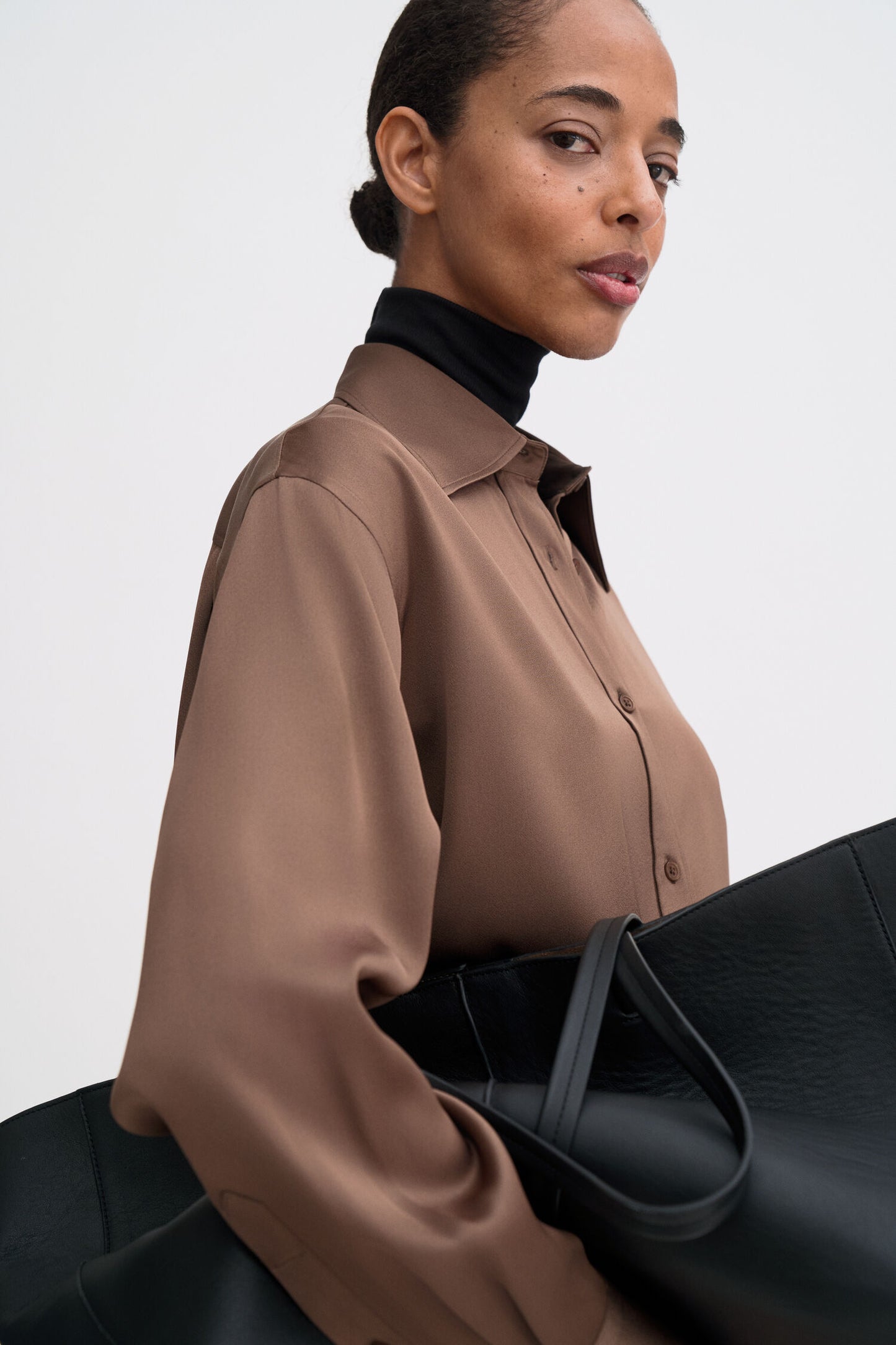 Satin shirt oak brown