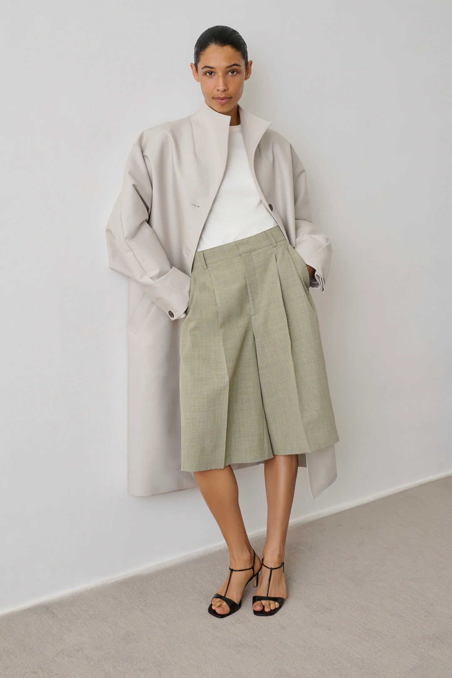 Hyacinthe coat in organic cotton light grey