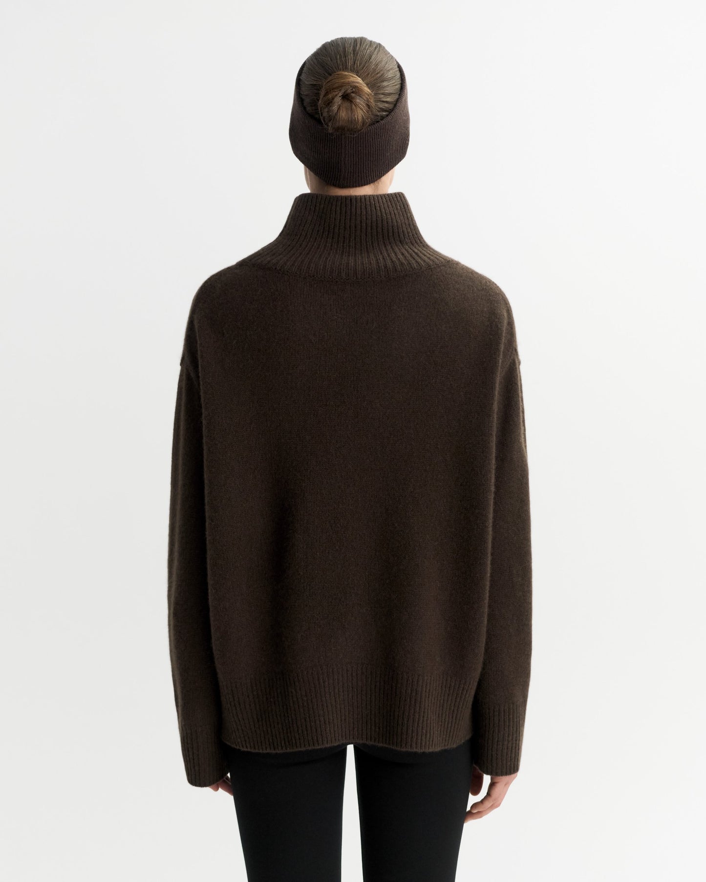 Boyfriend turtleneck mocha