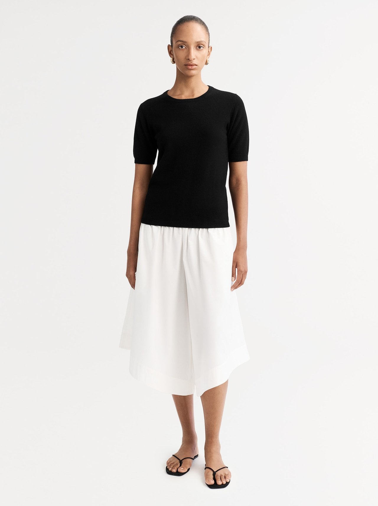 Short sleeve cashmere crewneck black