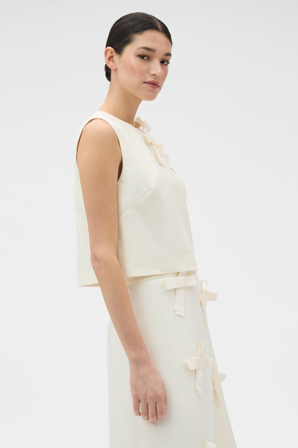 Bow detail shell soft cream