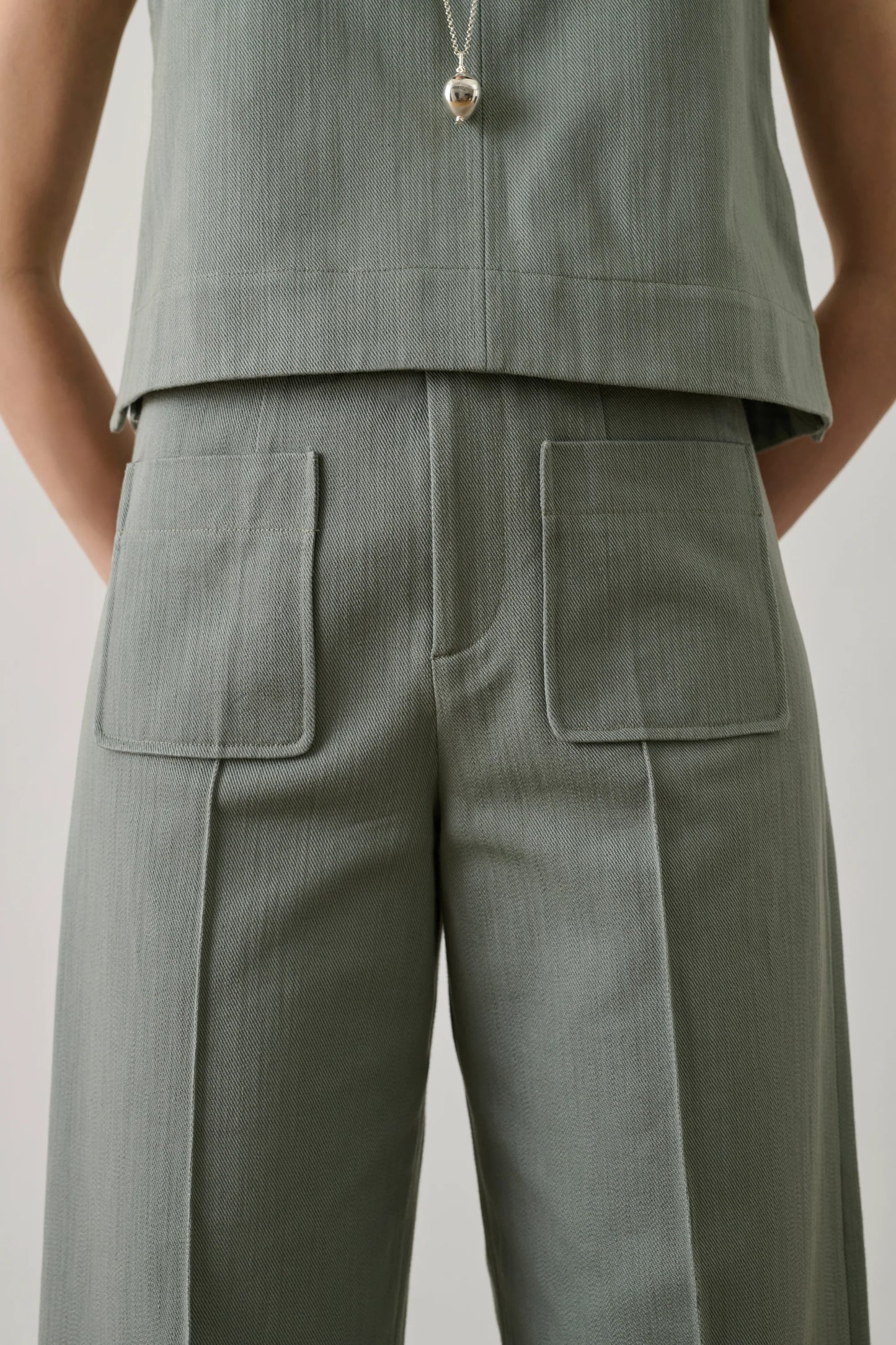 Harry trousers in cotton - pastel green