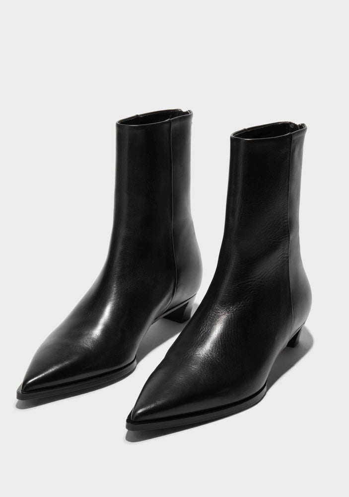 Harriet ankle boot black