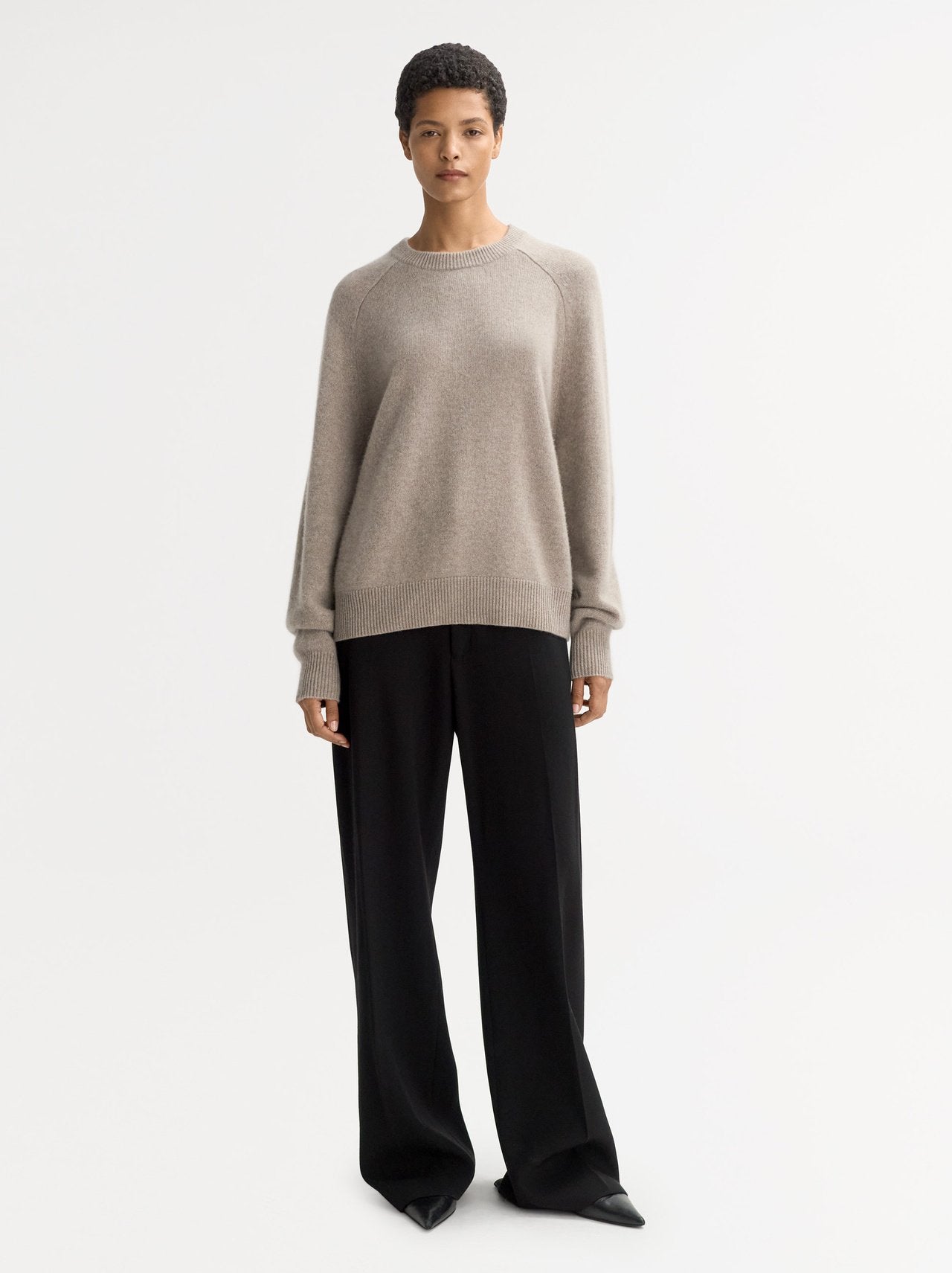 Boyfriend crewneck greige