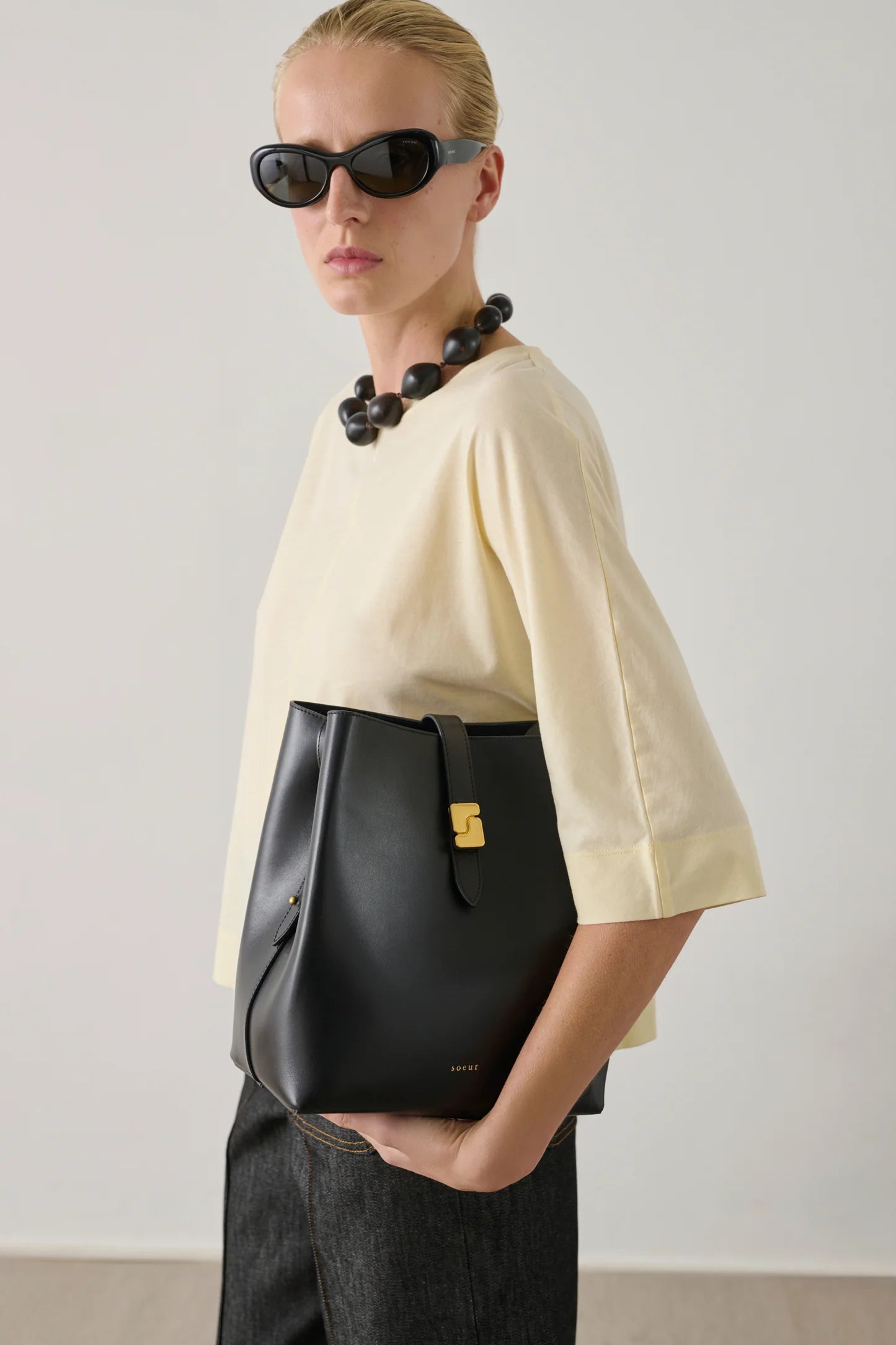 Bello bag in black
