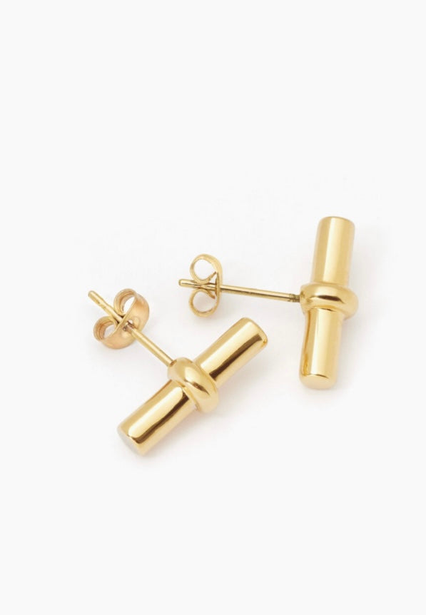 Gold t bar stud earrings