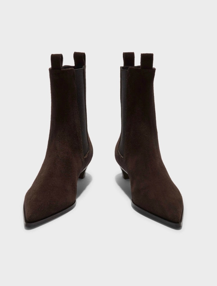 Kiki suede boots in moka