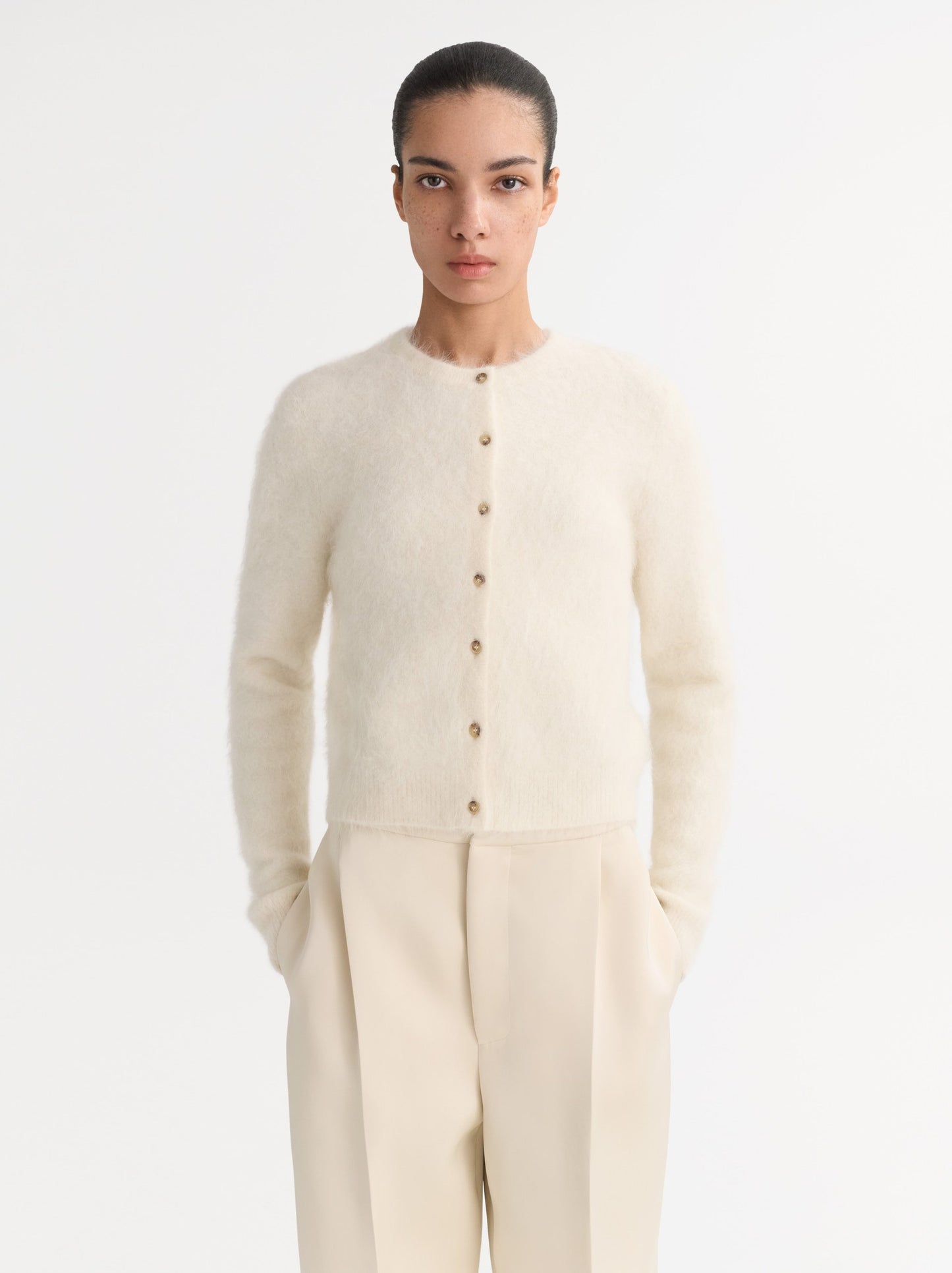Alpaca cardigan feather white