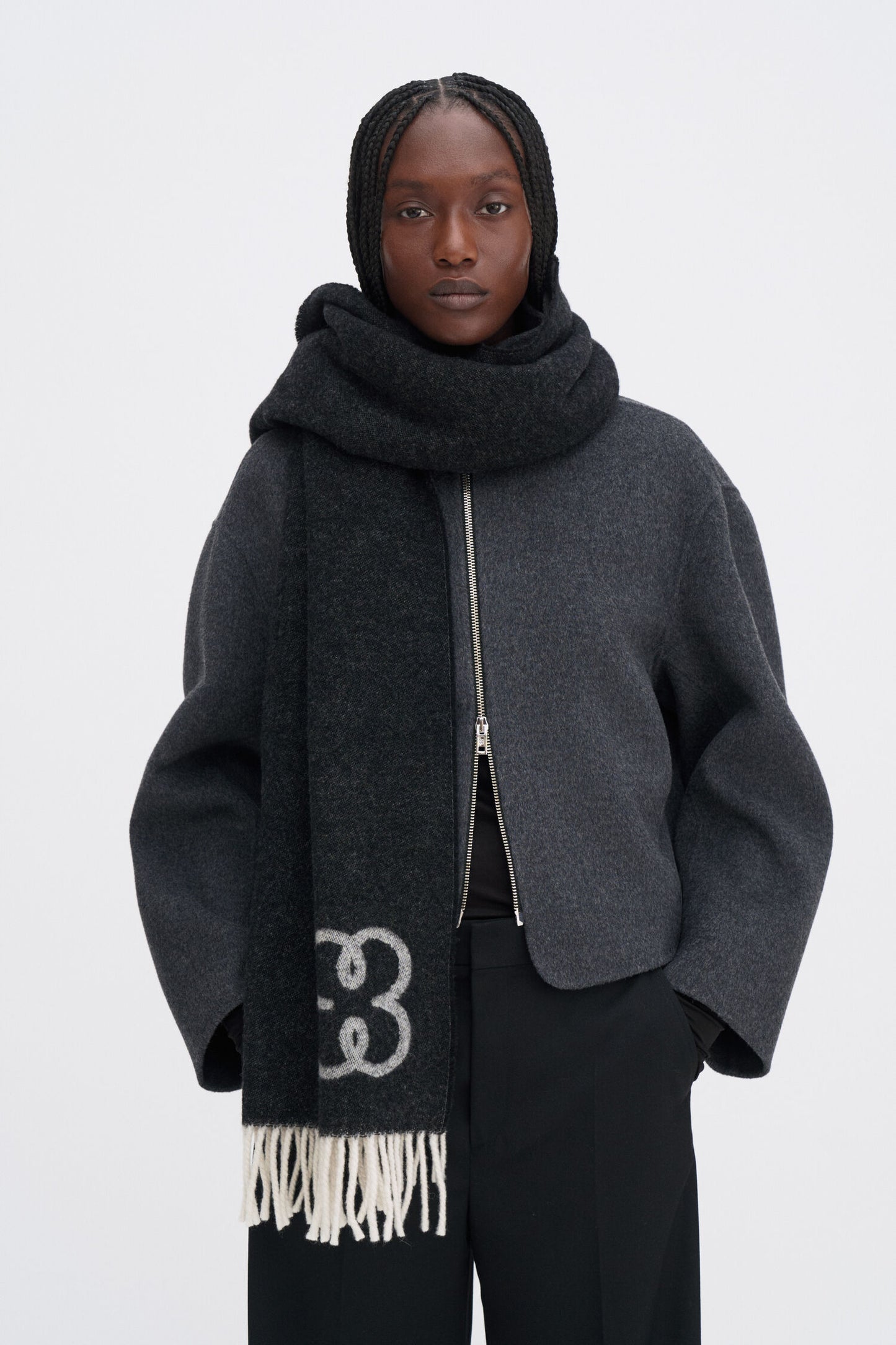 Monogram scarf black