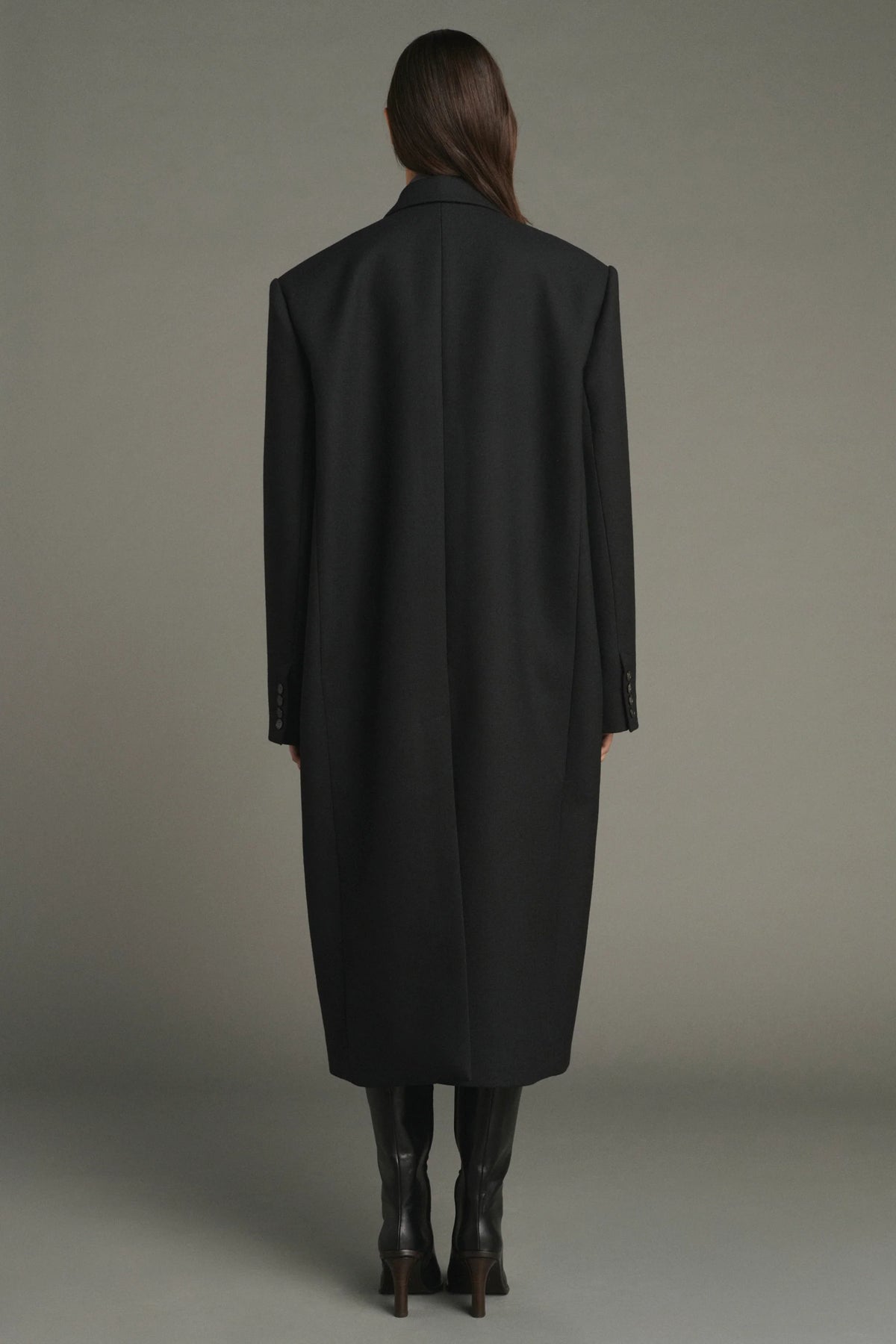 Jim Coat in Black