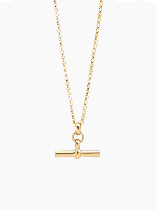 Medium gold t bar on belcher chain