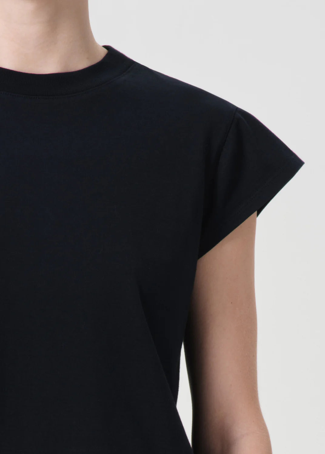 Bryce cap sleeve in dark navy - storm