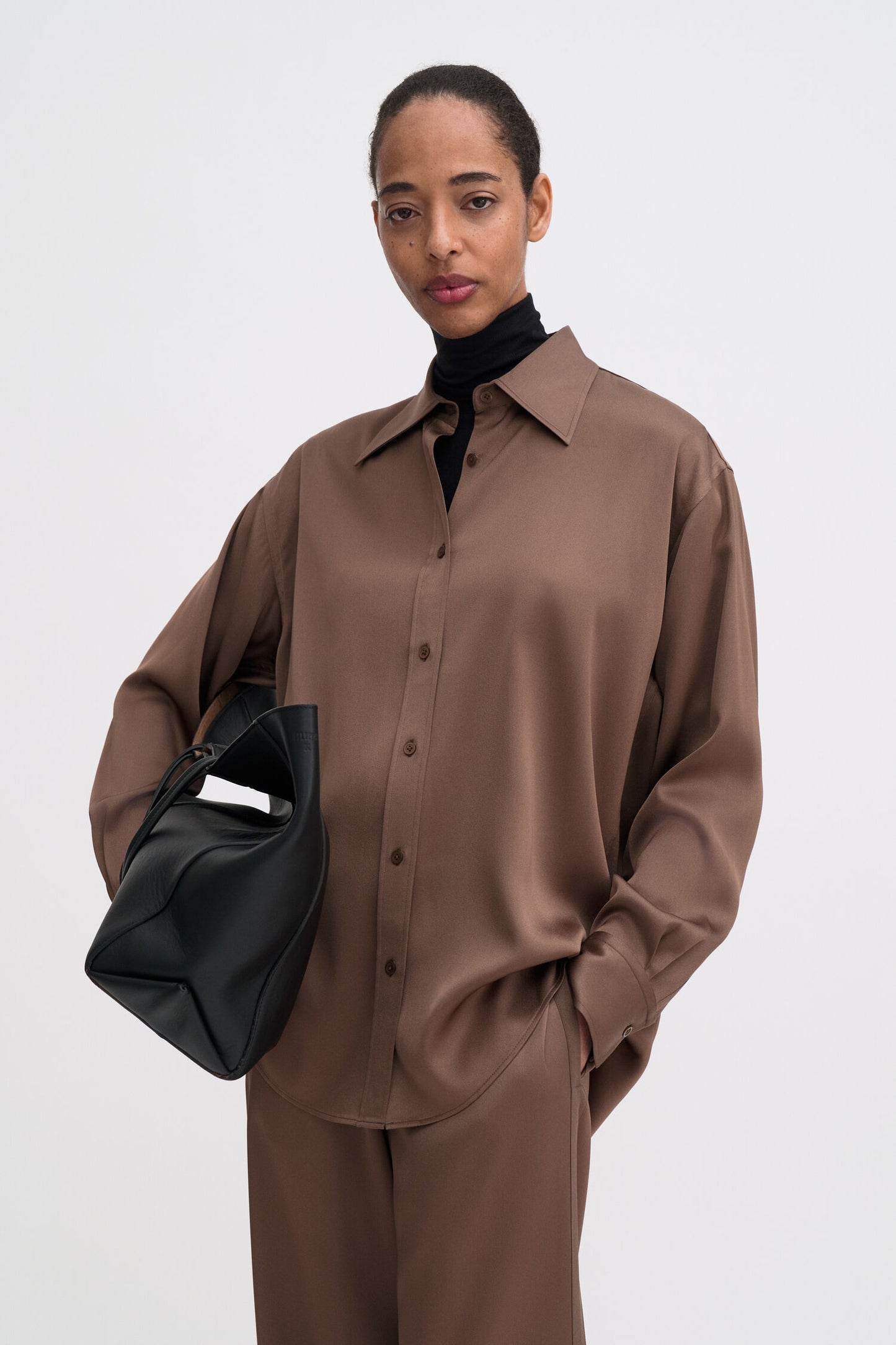 Satin shirt oak brown