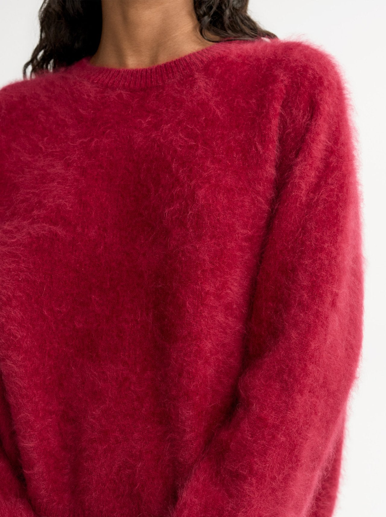 Brushed crewneck dahlia