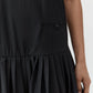 Relaxed pleat dress in black