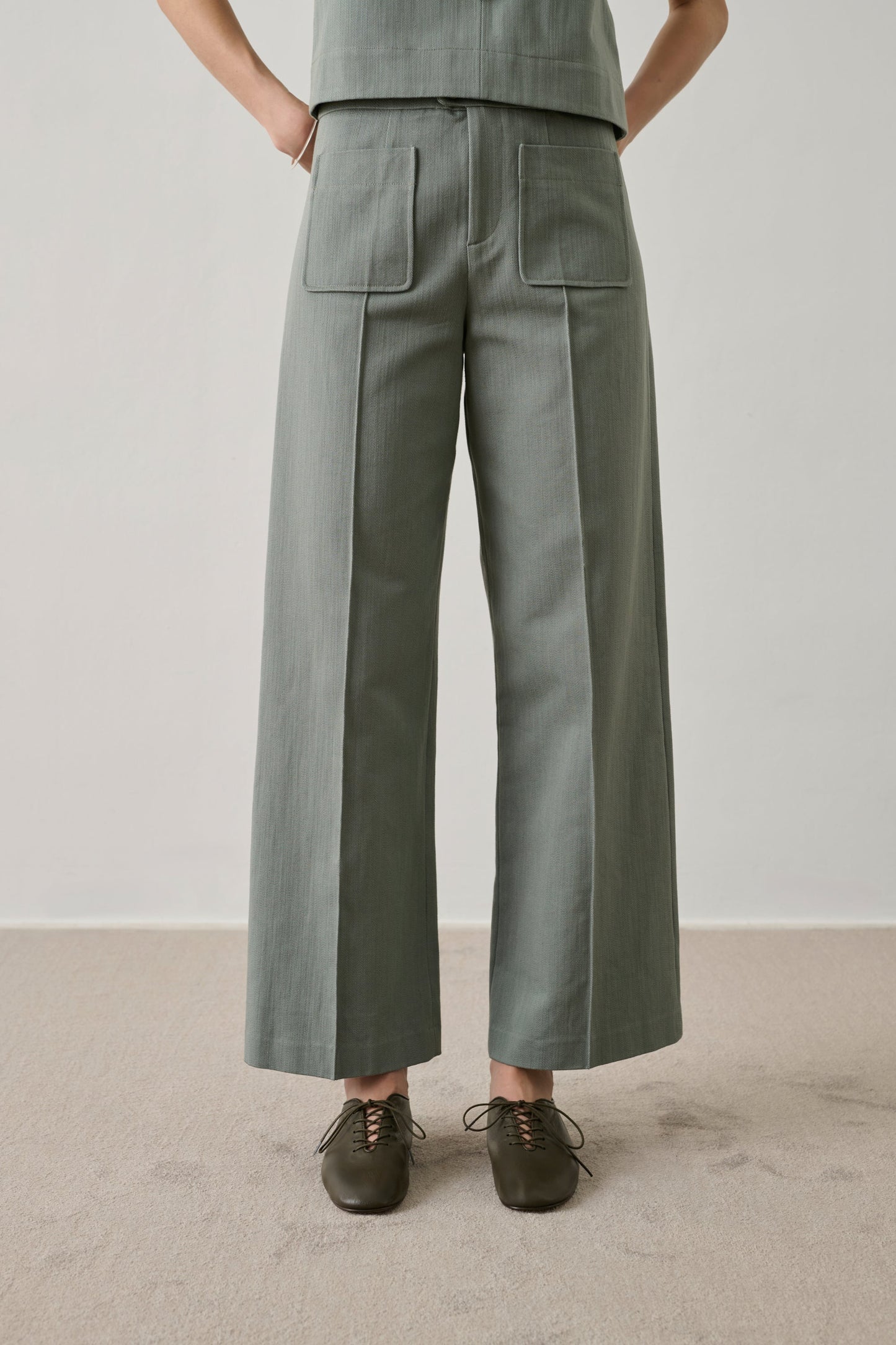 Harry trousers in cotton - pastel green