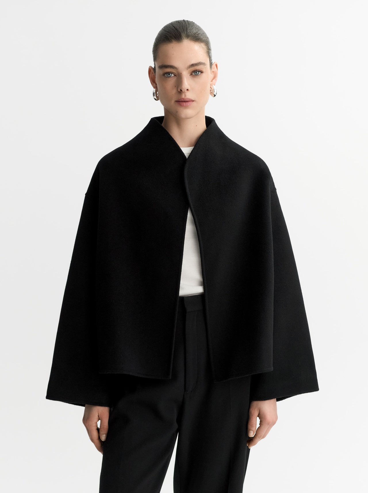 Short cashmere jacket black
