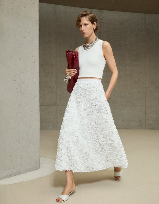 Flower petal skirt in white