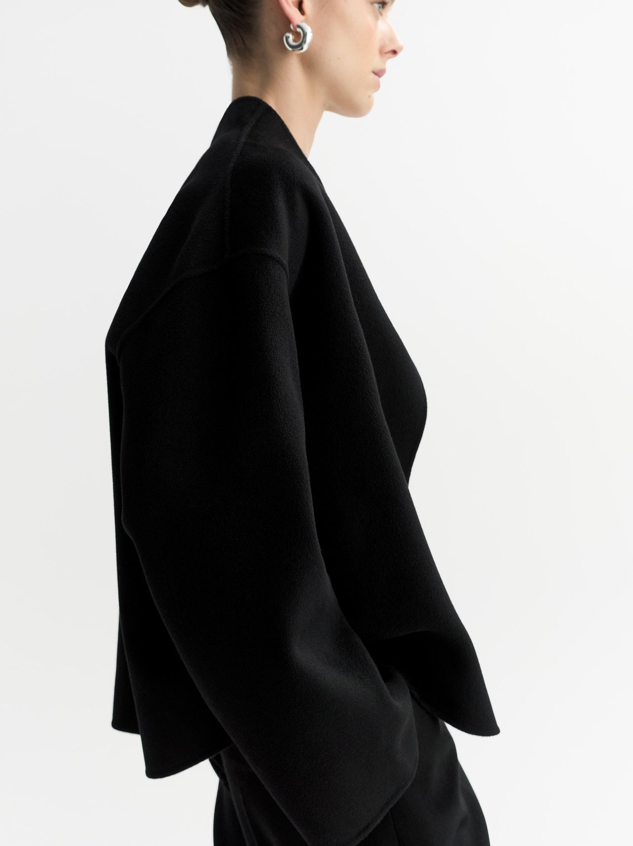 Short cashmere jacket black