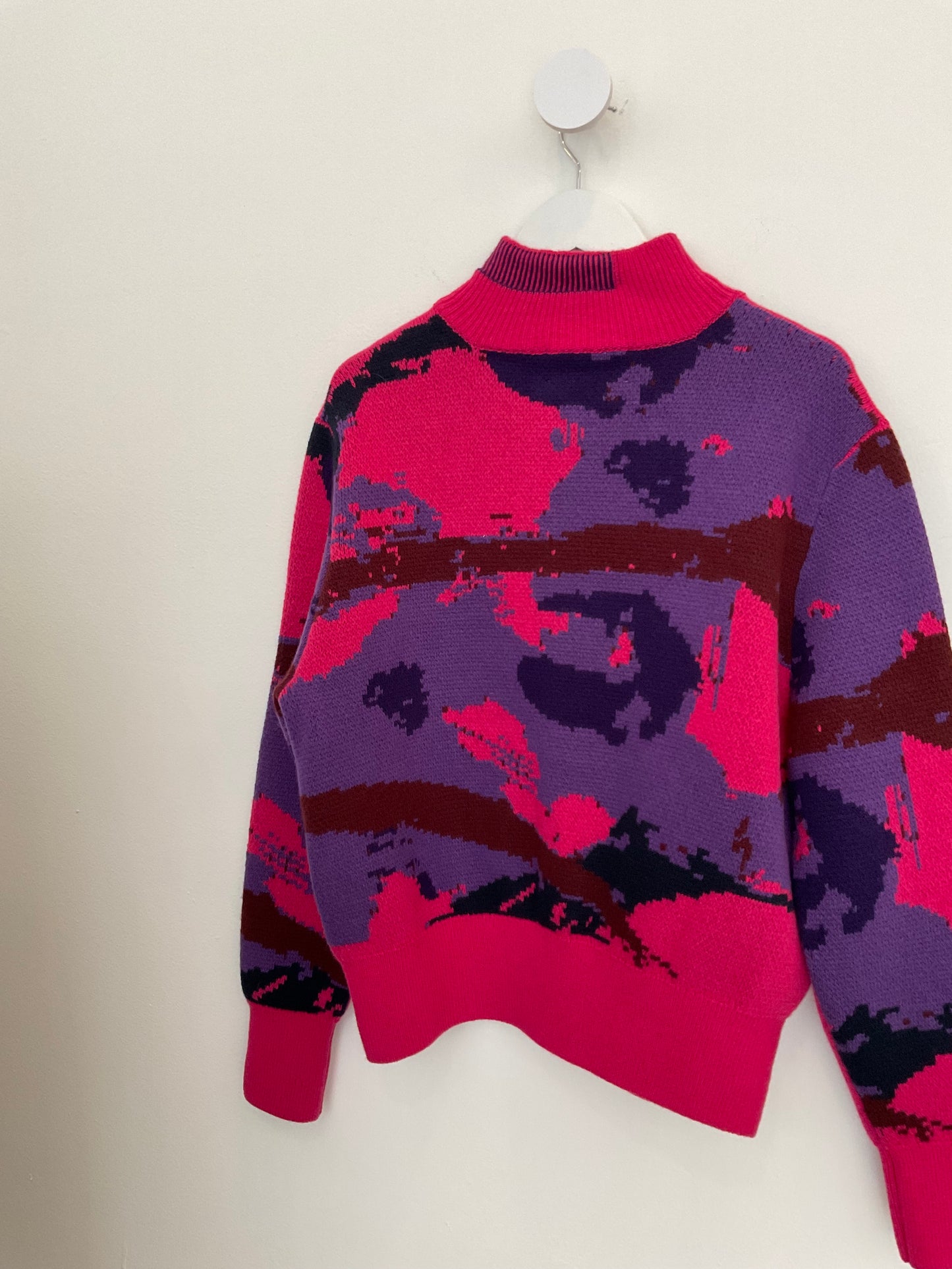 Pink zip bomber
