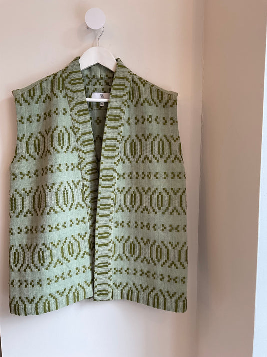 Oil vest in green