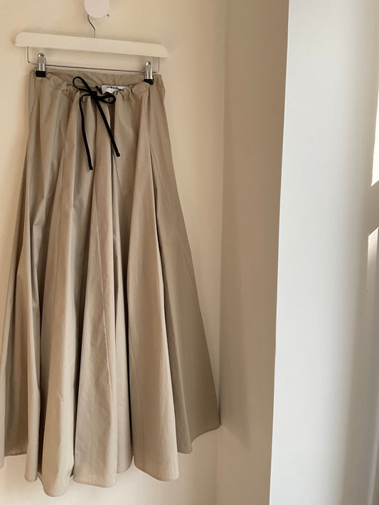 Optical skirt