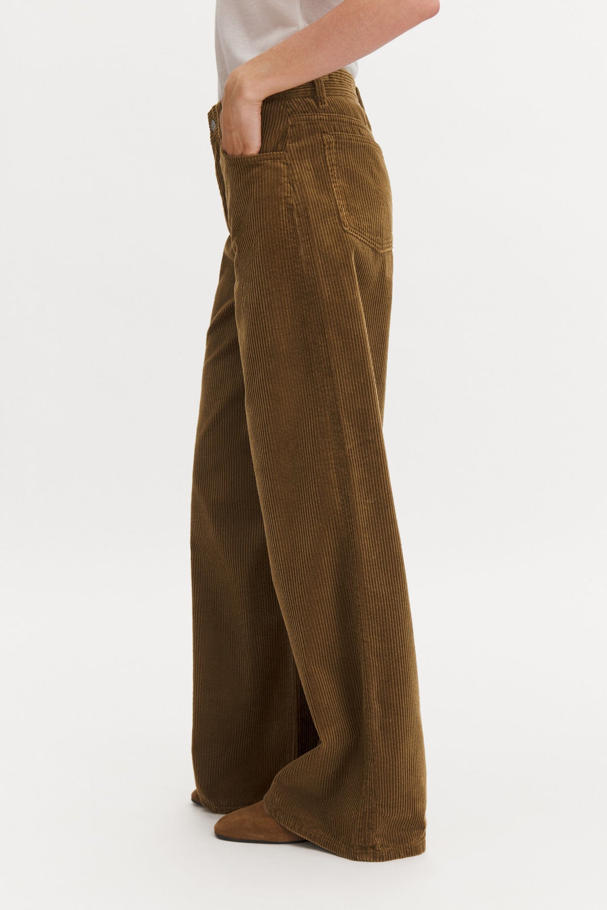 Wide leg corduroy in tobacco