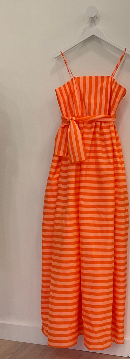 Capital dress