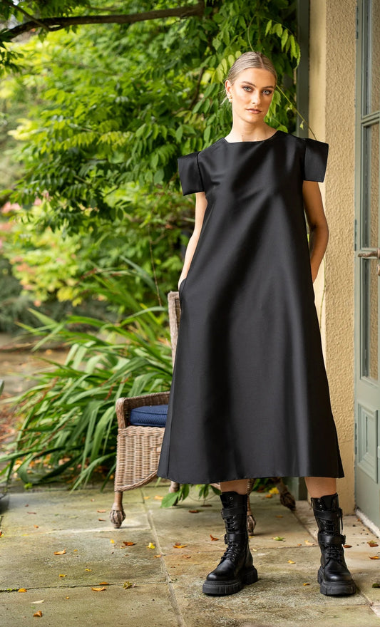 Gardinia dress black