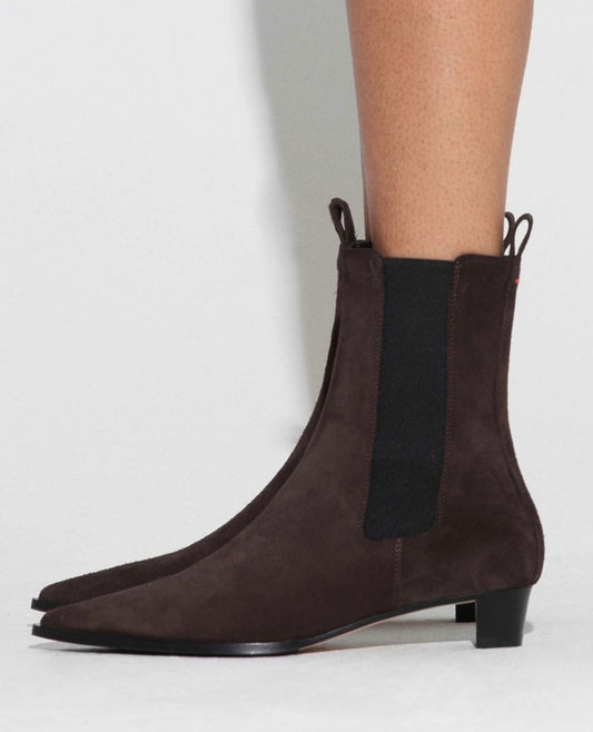 Kiki suede boots in moka