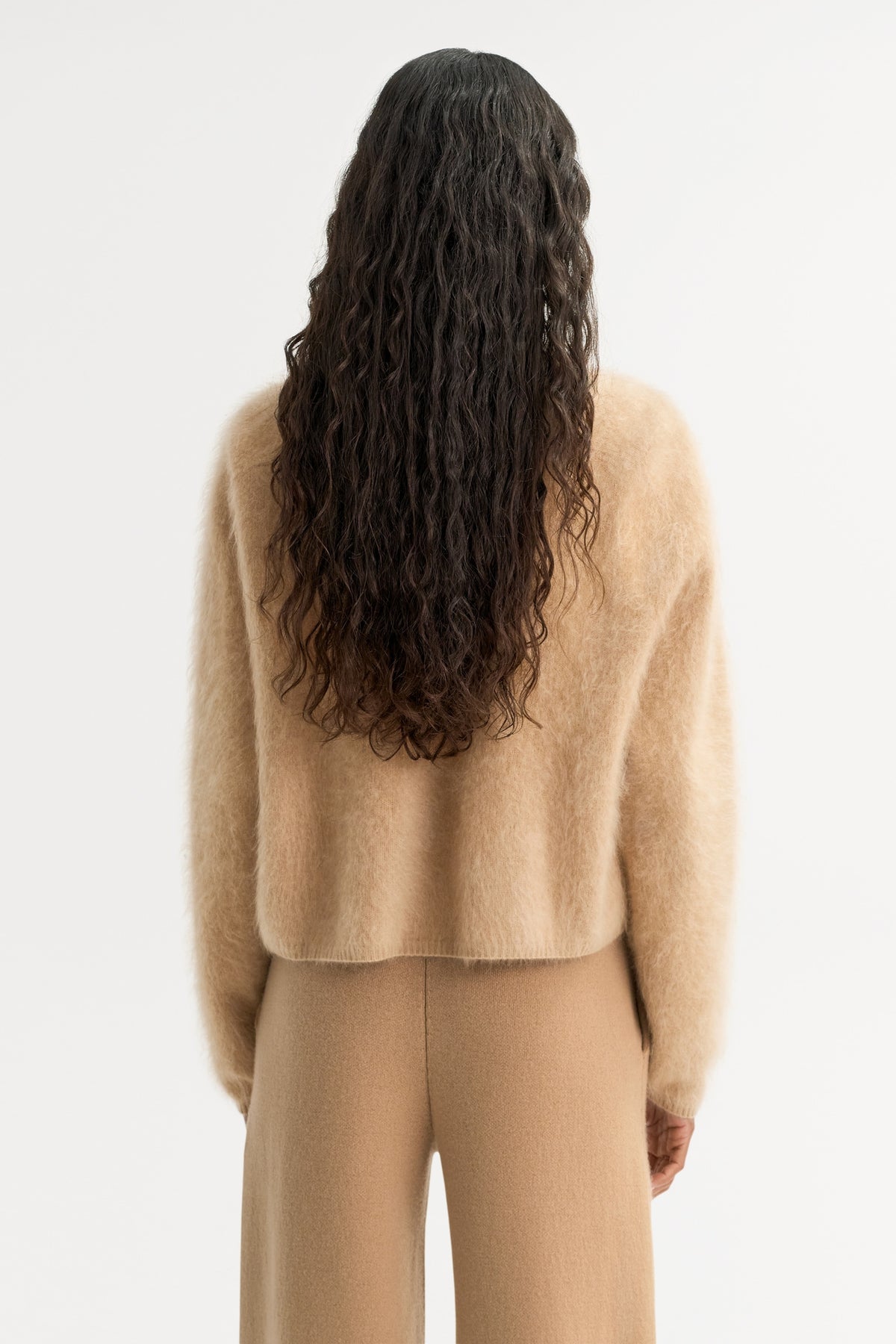 Brushed crewneck camel