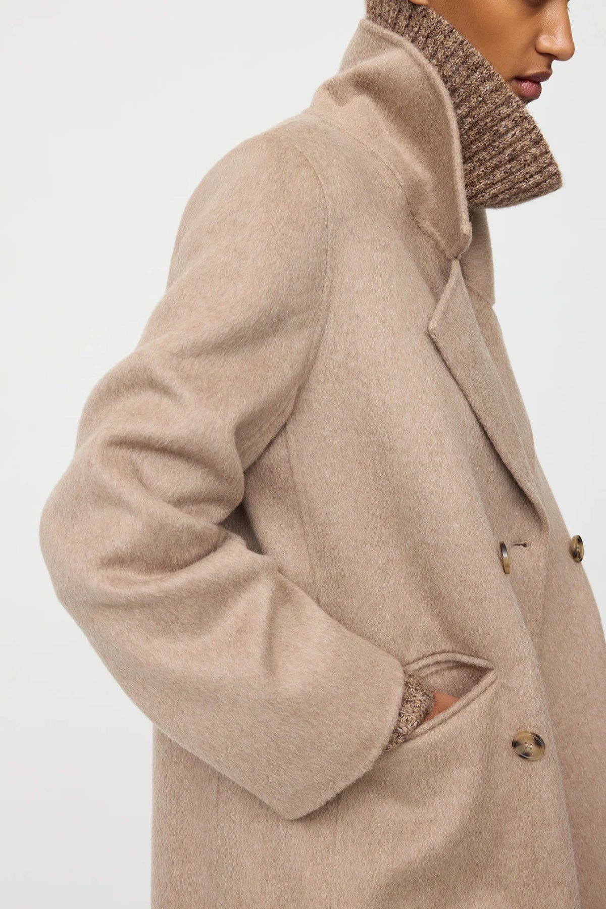 Double breasted coat greige