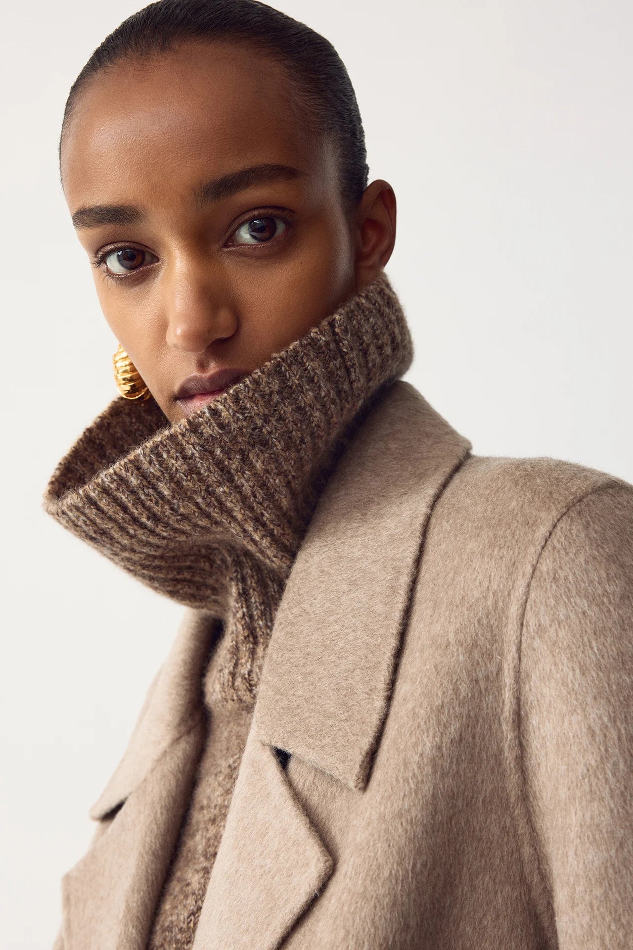 Double breasted coat greige