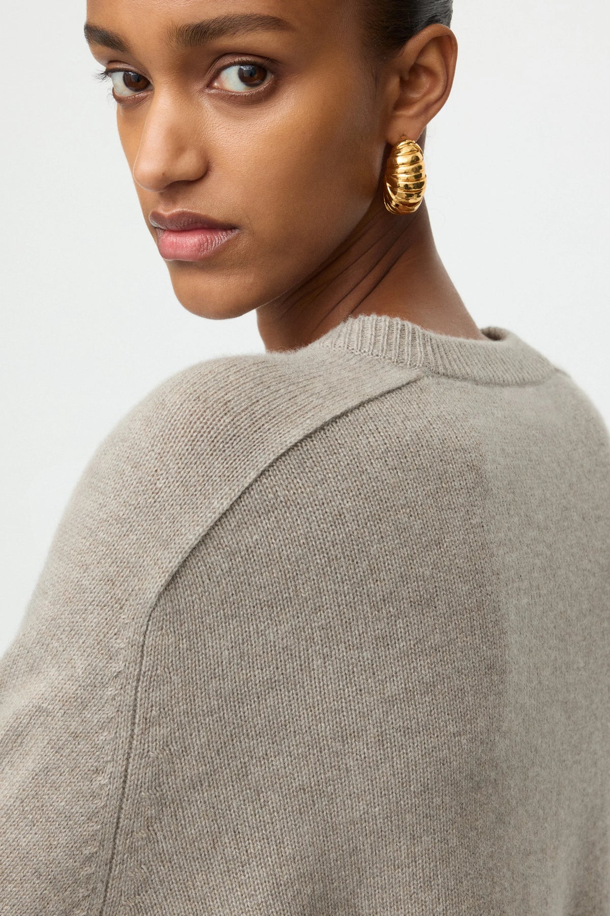 Boyfriend crewneck greige