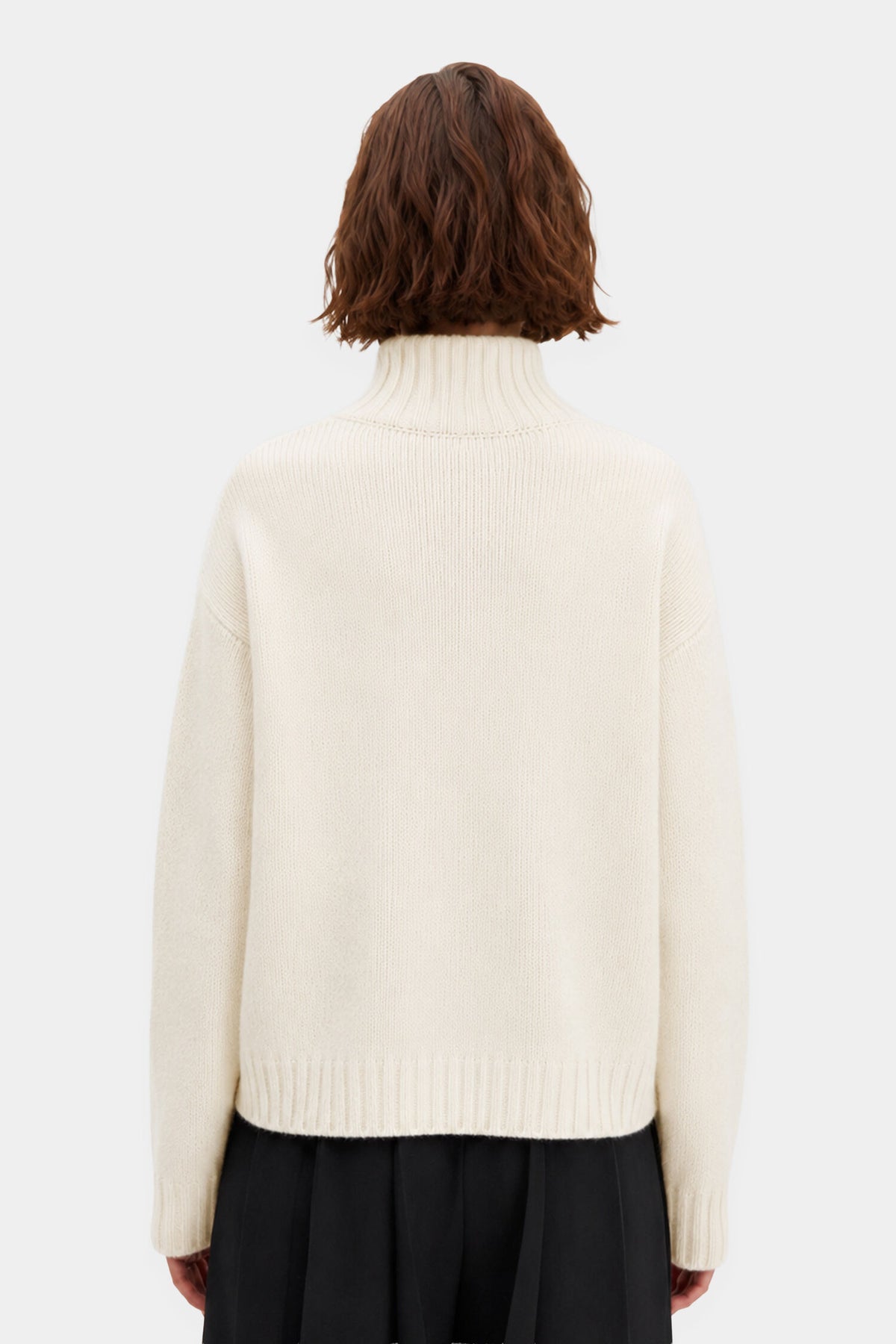 Cashmere turtleneck sweater off white