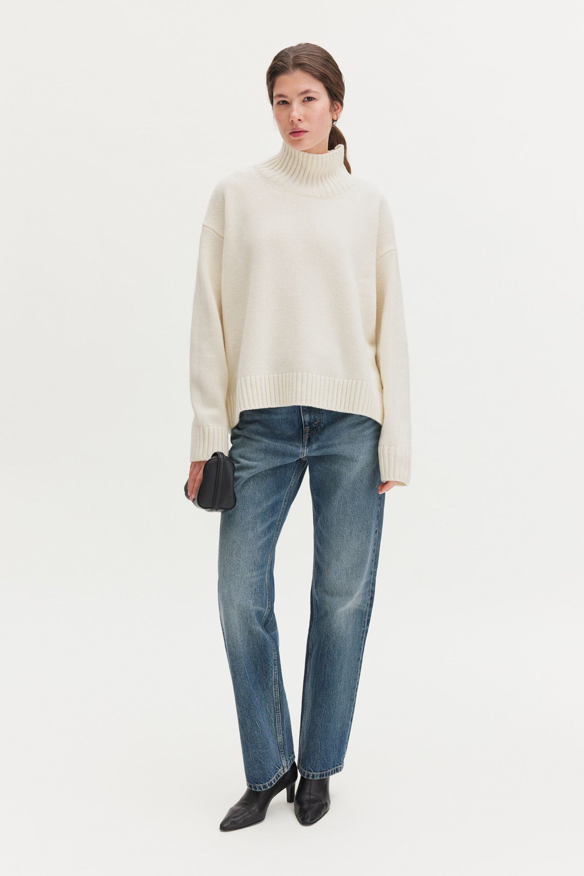 Wool cashmere turtleneck off white