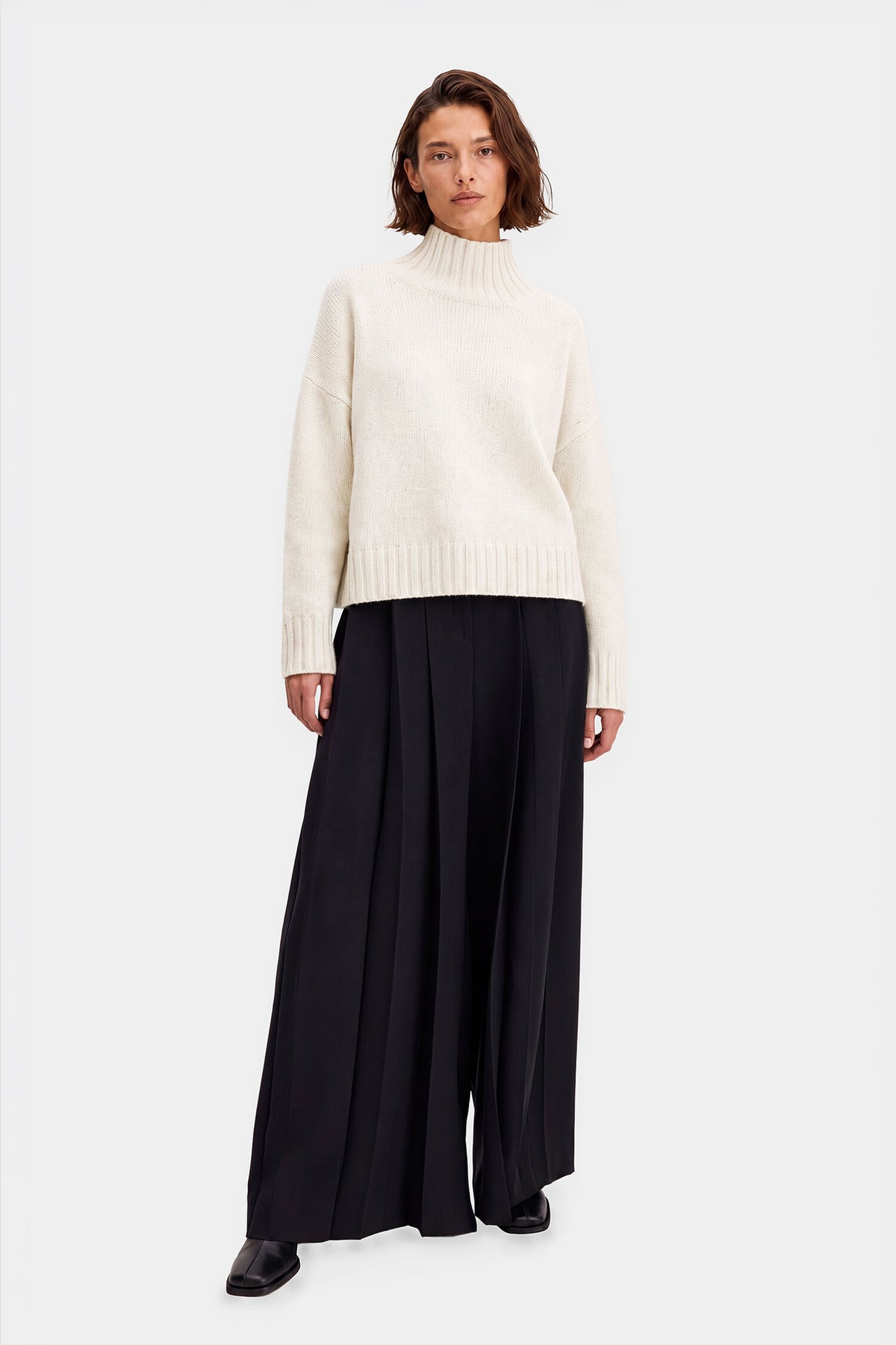 Cashmere turtlenrck sweater